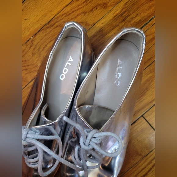 Aldo Statement Metallic Silver Shiny Brogue Oxford Shoes Work Formal Preppy - Picture 6 of 7